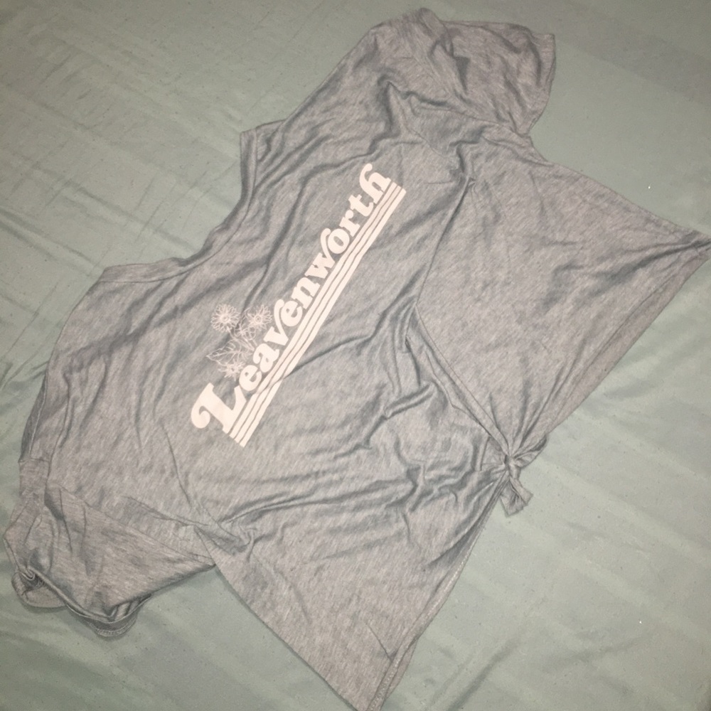 Leavenworth light blue tee